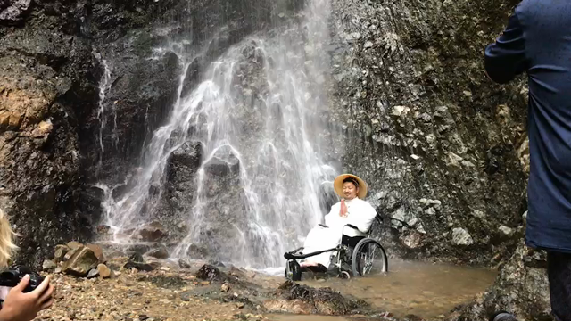 バリアフリー滝行 in 中能登町（不動滝）の記事動画