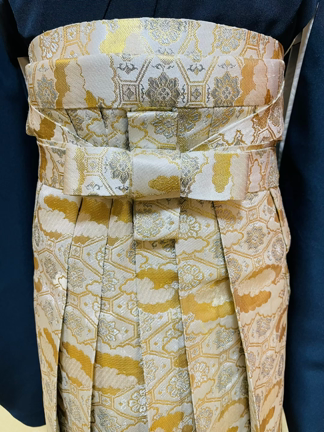 袴の紐 結び方の記事動画