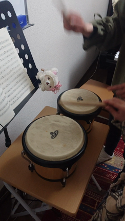 小中学生のピアノレッスンの記事動画