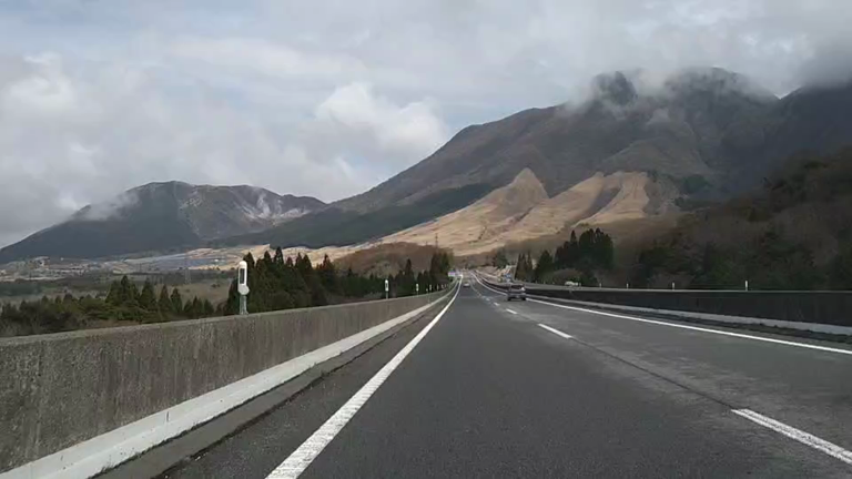 親子3人・母の喜寿旅行～さよなら大分and北九州～の記事動画