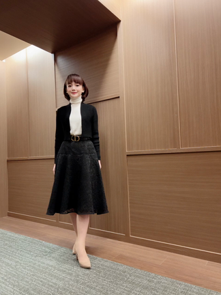 今日のコーディネート、年中使えるレーススカート。 | 望月順子