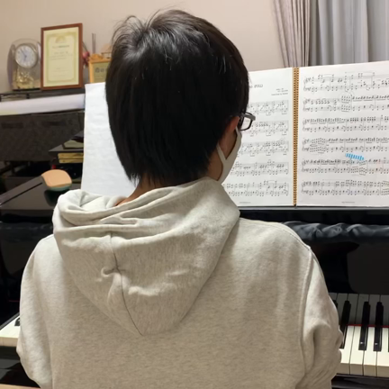 高校生男子、12回目の発表会ではクラシックもポピュラーも演奏しますの記事動画