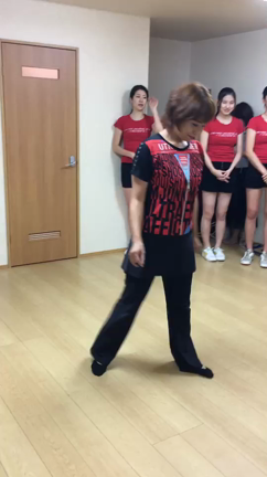 オフィシャルダンストレーナーの記事動画