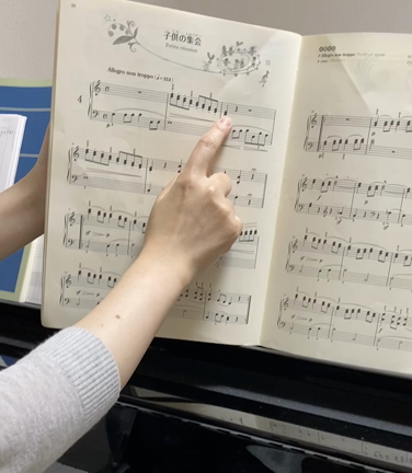 体験レッスン受付中！♪梅雨のある日のレッスン♪の記事動画