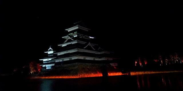 久しぶりの夜のお出かけ観光。の記事動画