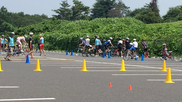 子供のための自転車学校の記事動画
