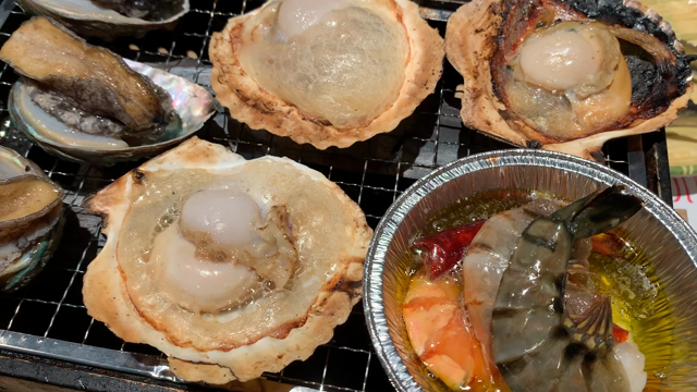 ここは龍宮城？貝・寿司食べ放題の橋本浜焼屋商店で貝汁ぶっしゃー！の記事動画