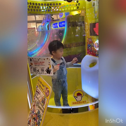 みんなでランチと買い物の記事動画