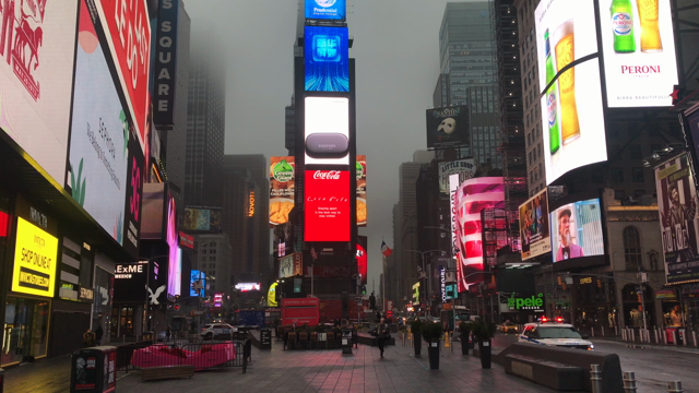 Times Square Now & Thenの記事動画