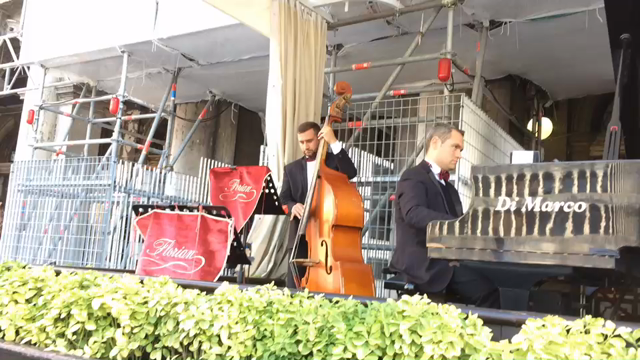 ヴェネチア　サン・マルコ広場の記事動画