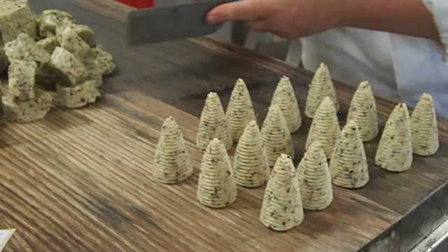 フランスの最高級バターLe Beurre Bordierのアトリエを見学の記事動画