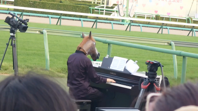 よみぃさんの生演奏の記事動画