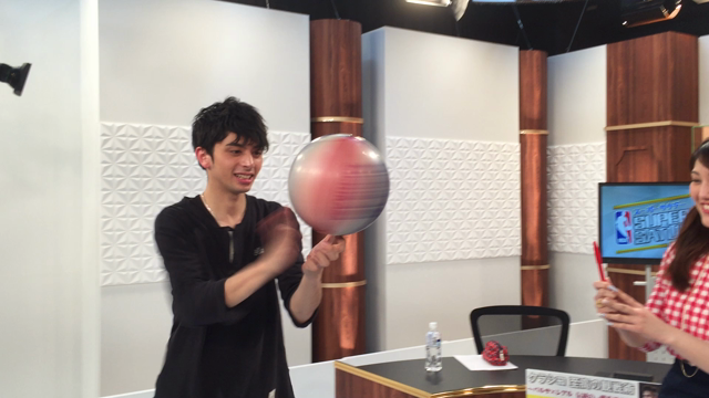 くるくるぼーる☺︎の記事動画