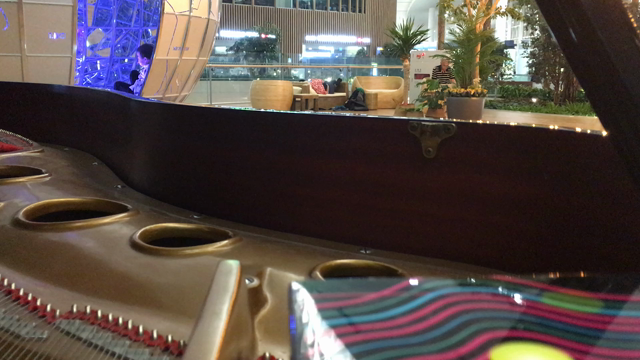 インチョン空港にての記事動画