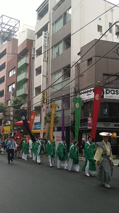 神田祭神幸祭巡行その二の記事動画