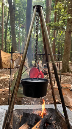 白ワインでキャンプ飯つくってみたらこうなった！の記事動画