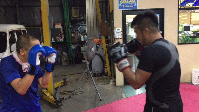 年齢差の記事動画