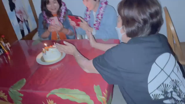 ハワイの沖縄で秋野暢子さんとの記事動画