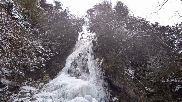 御船の滝30m 氷瀑 川上村 | 小幸の滝めぐり／ぶらり日記