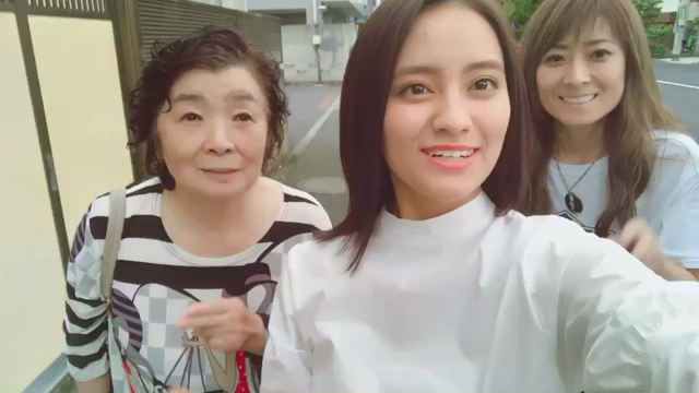 おばあちゃんの(お母さん)誕生日にの記事動画