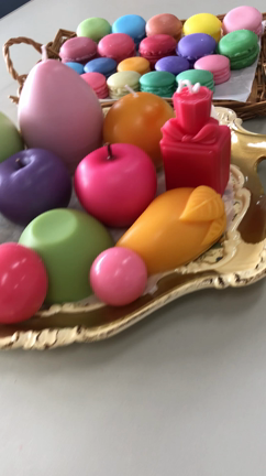 彫刻できるカービングキャンドル激安販売の記事動画