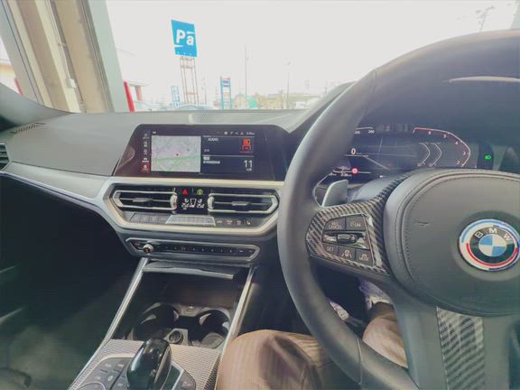 新入庫車 BMW320i Mスポーツ のご紹介！岐阜県のお客様にベンツE200ワゴンご成約！の記事動画