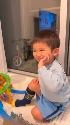 Xmasプレゼントにぴったり！新発売トーマスプラレールの記事動画