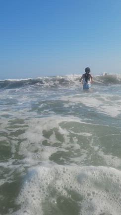 【私の夏休み】旅行２日目、大好きな海へ。の記事動画
