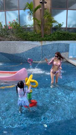 子連れグアム旅行③ホテルプール大満喫の記事動画