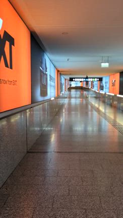 ウイーンへ　1日目の記事動画