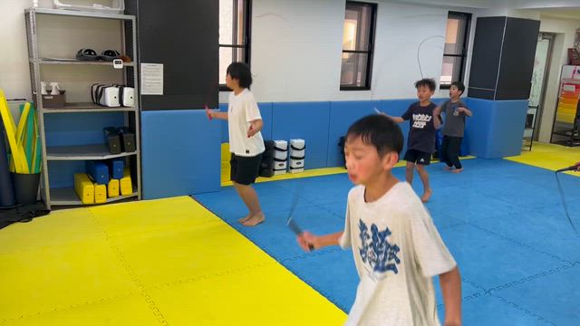 稽古の様子の記事動画