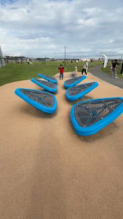 もうすぐ秋休み　やっと公園遊びができる。の記事動画