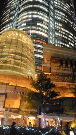 12/2☆『INI×六本木ヒルズ 毛利庭園』イルミネーション◆六本木ヒルズ66プラザの記事動画