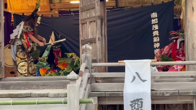 神在の出雲大社と熊野大社の例大祭の奉納神楽　の記事動画