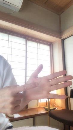 たるみは指先から　セルフケア動画の記事動画