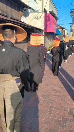 虚無僧行列って知っていますか⁉️の記事動画