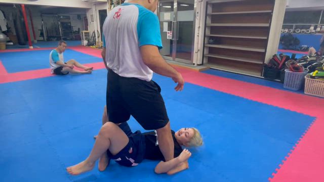 12月16日火曜総合格闘技クラス・動画の記事動画