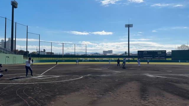 大会初日の記事動画