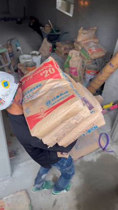 左官職人の働き易い環境と研磨の記事動画