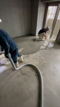 左官職人の働き易い環境と研磨の記事動画