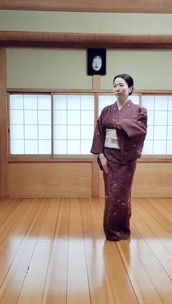 昨日は　月二回の日曜日のお稽古日でした…の記事動画