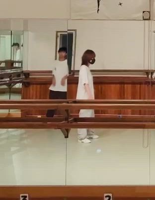 四十肩の治し方の記事動画