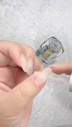 【商品紹介】保湿用キューティクルオイルの記事動画