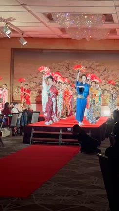 着物ランウェイコレクションのお着付けをさせていただきましたの記事動画