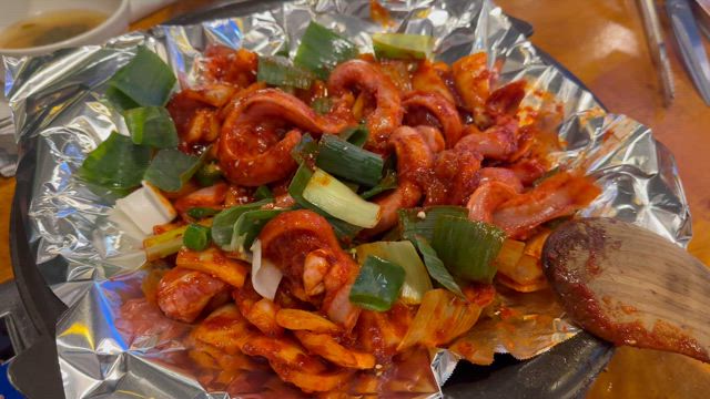 【釜山】コリコリうなぎって日本では珍しい？釜山名物コムジャンオは絶対外せない。の記事動画