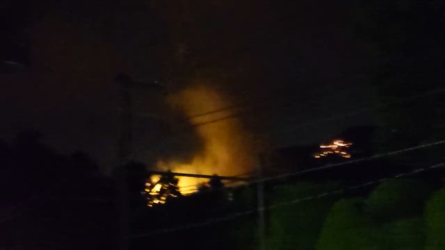 強羅大文字花火大会スタートは夕食食べながらのあて最後はそとでの記事動画