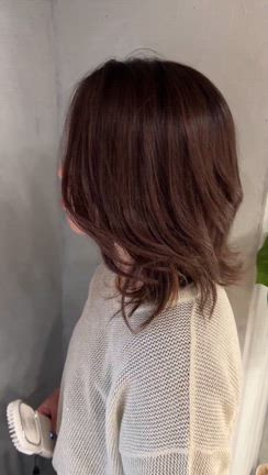 ウィッグがリアル過ぎて、、、の記事動画