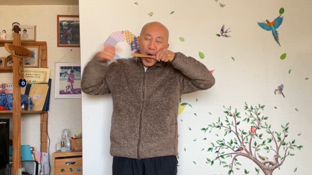 アイヌ伝統楽器、ムックリ鳴ったビヨヨワンの記事動画