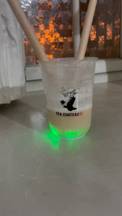 姉とワイン・アンド・ダインフェスティバルへの記事動画