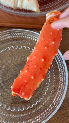 大のカニ好きが悶絶した極上タラバ蟹の記事動画